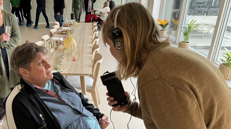 Stefan Åkesson flyttar snart in och han berättade för radion om hur det känns.